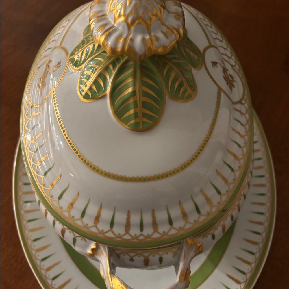 Stunning Mottahedeh Vista Alegre Tureen with Platter - Picture 2 of 5
